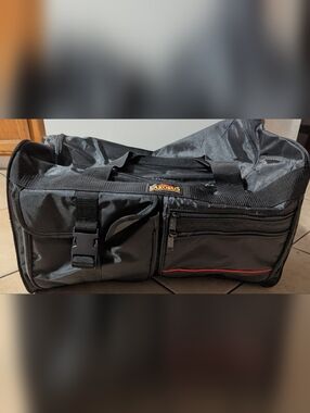 Black Men's Travel Duffle Bag with Zip and Buckle Pockets